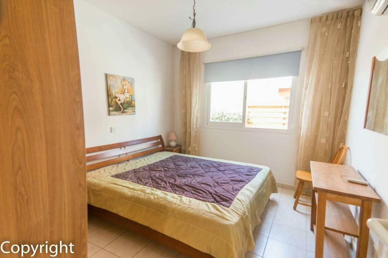 Appartamento By The Sea Paphos Esterno foto