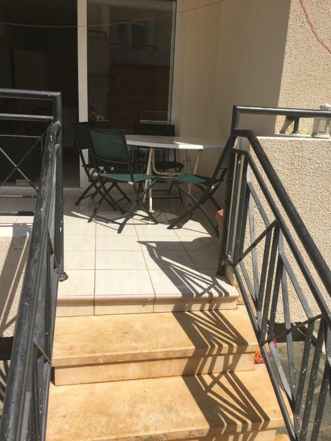 Appartamento By The Sea Paphos Esterno foto