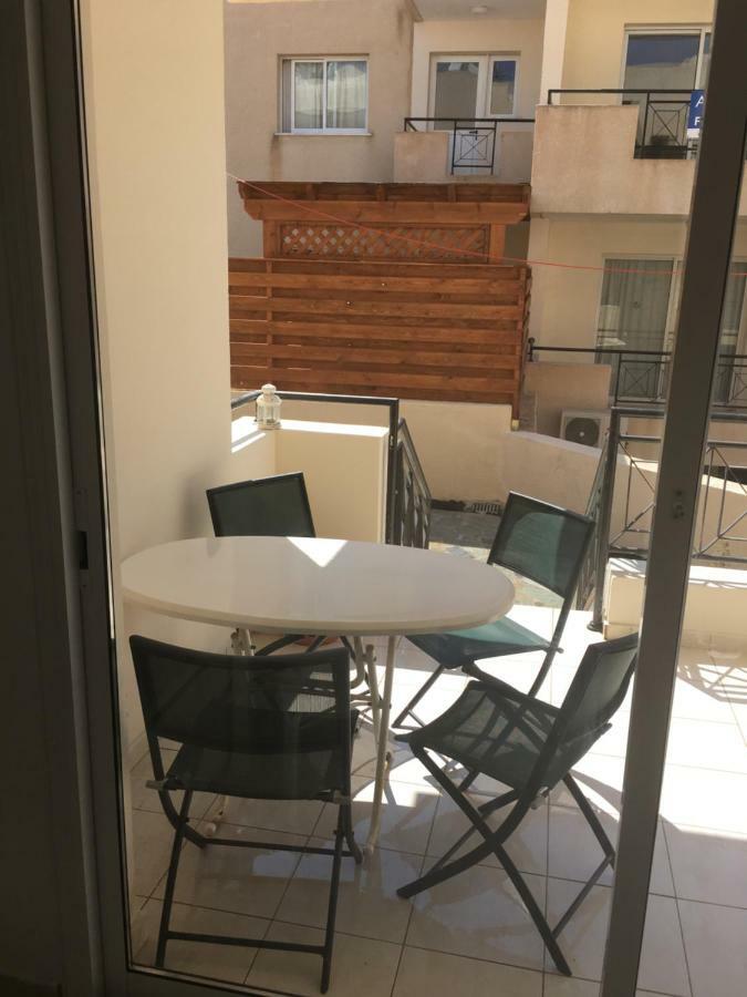 Appartamento By The Sea Paphos Esterno foto