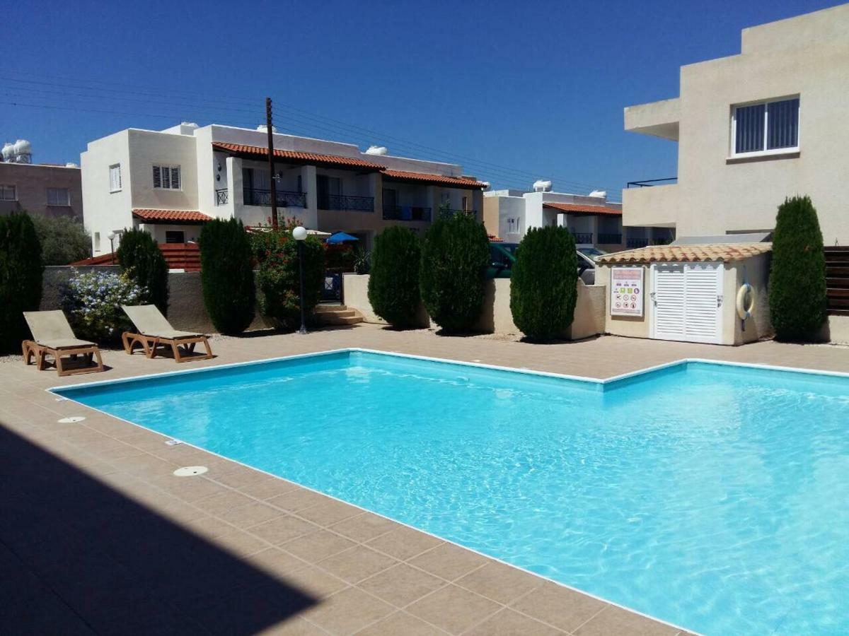 Appartamento By The Sea Paphos Esterno foto