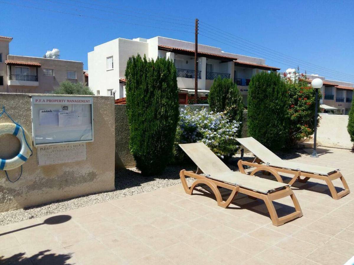 Appartamento By The Sea Paphos Esterno foto